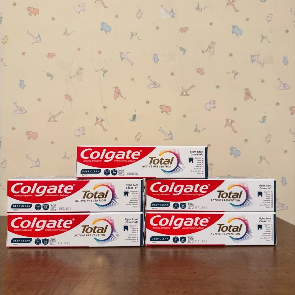 Colgate Total Deep Clean Toothpaste Set - Picture 1 of 2